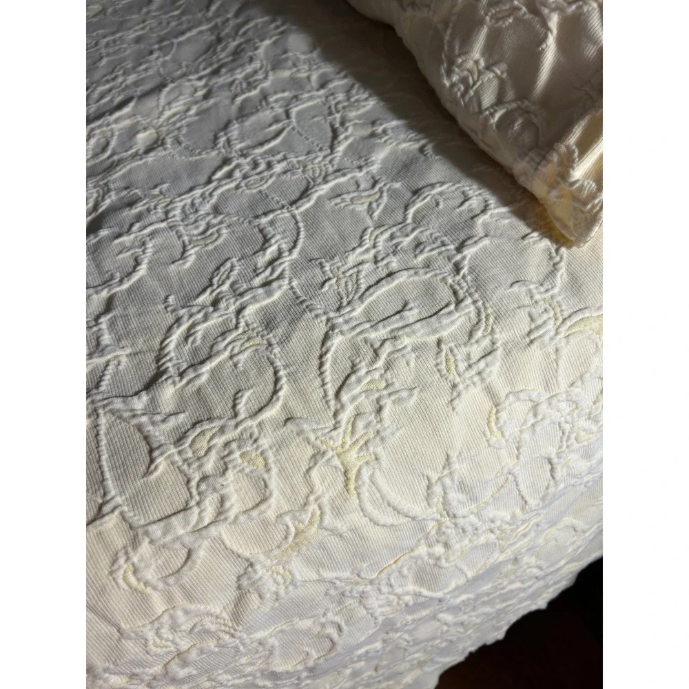 Columbine Cody Home Egyptian Cotton Matelasse Queen Coverlet Set Yellow Portugal
